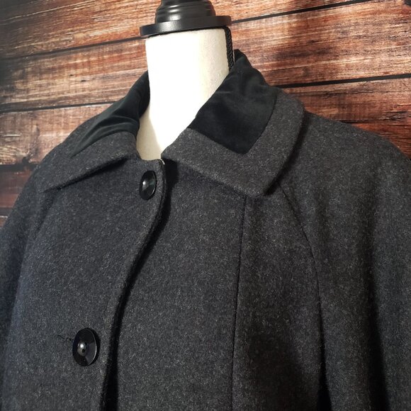 JP 1893 Vintage Large Petite Wool Overcoat Jacket Lined Charcoal Velvet Trim - Picture 5 of 9